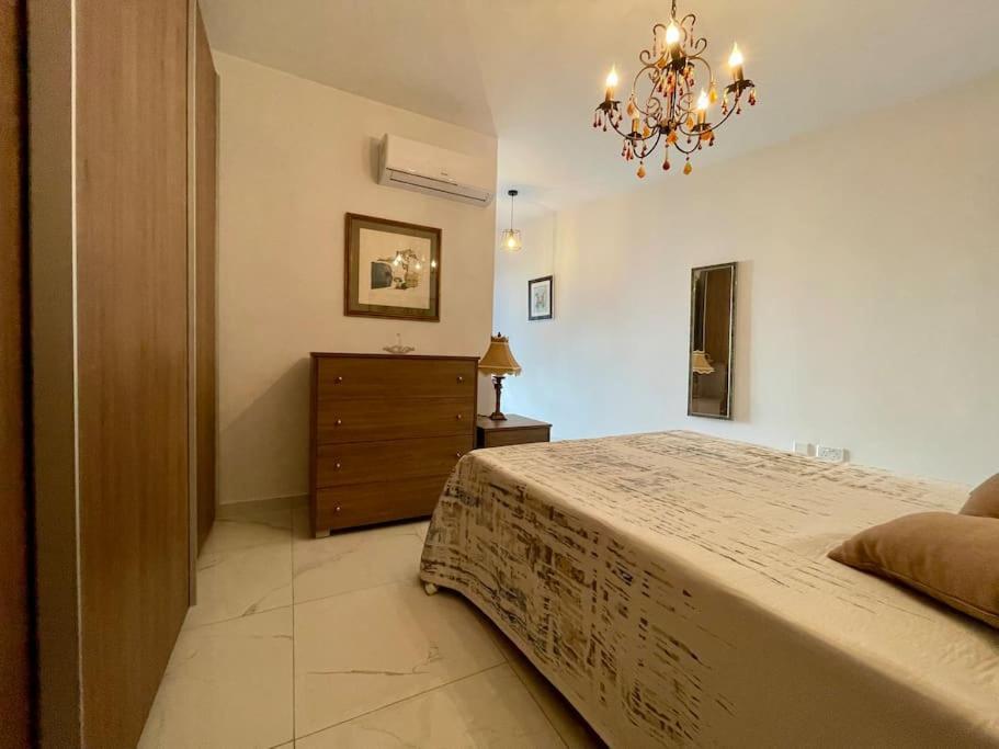 2Br Comfort Apartment Bugibba By Holi セント・ポールズ・ベイ エクステリア 写真