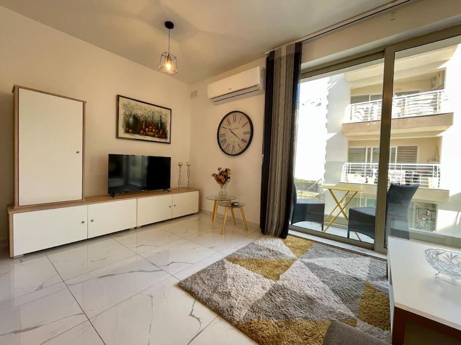 2Br Comfort Apartment Bugibba By Holi セント・ポールズ・ベイ エクステリア 写真